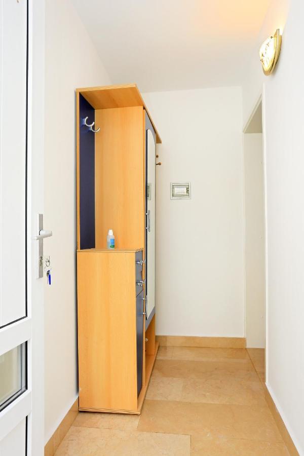 Apartments With A Parking Space Marusici, Omis - 18497 Mimice Exterior photo