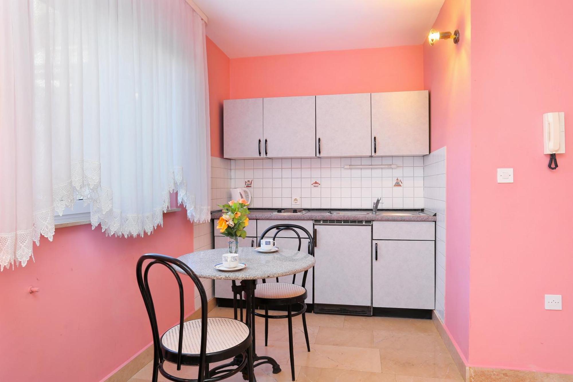Apartments With A Parking Space Marusici, Omis - 18497 Mimice Room photo